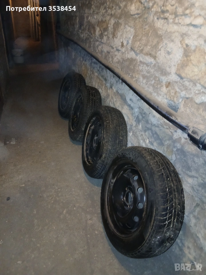 Зимни гуми "Сайран" 185/65/15, снимка 1