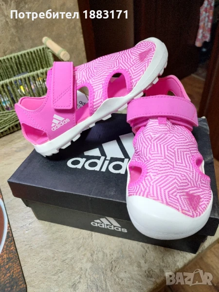 Детски оригинални сандали на Адидас , снимка 1