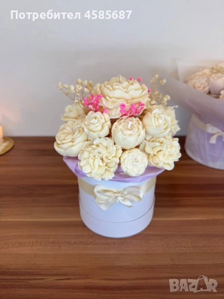 Цветя от свещи, изработени от естествен соев восък, ръчно изработени., снимка 1