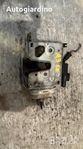 Брава за врата на Audi A3 - 8L1837015A / SCH0117L / B10173B