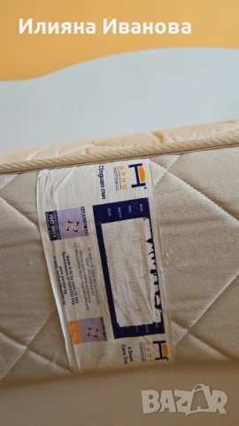 Единично легло бял гланц с матрак и механизъм за повдигане, снимка 4 - Спални и легла - 50671650