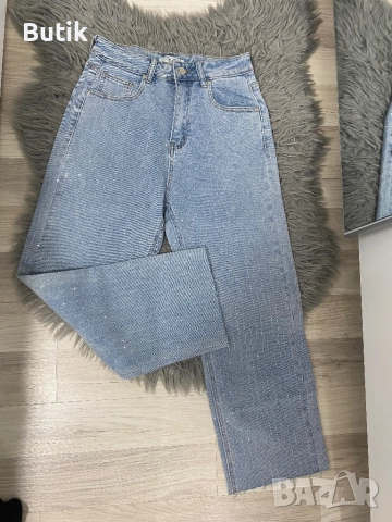 Дамски дънки с камъни