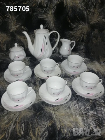 Порцеланов сервиз за чай и кафе 