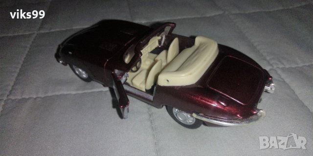 Jaguar E Cabriolet Maisto - Мащаб 1:38, снимка 2 - Колекции - 38916886