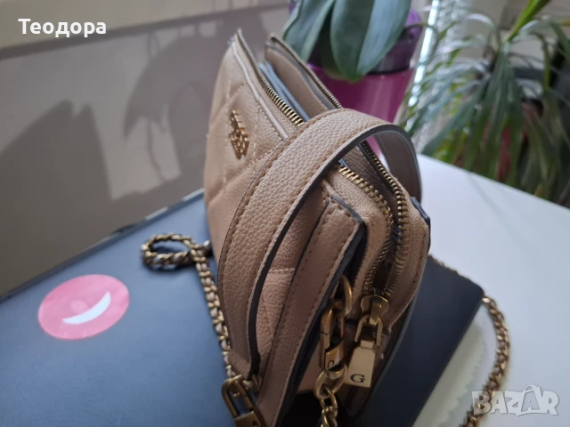 Чантичка нова на Guess, снимка 6 - Чанти - 51237998