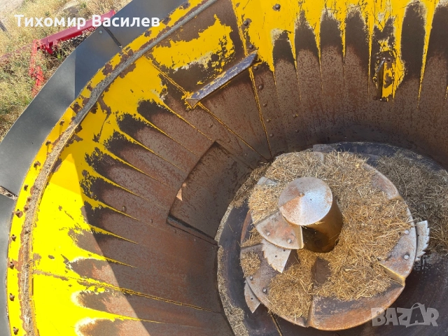 Фуражораздаващо ремарке / миксер , снимка 3 - Селскостопанска техника - 52745740