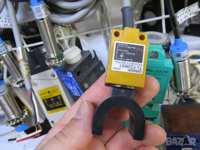 Японски индуктивен датчик   Omron - Паралелепипед Omron PVC TL-F20ME1- захр 24 волта  с възд.межд , снимка 1 - Друга електроника - 28409544