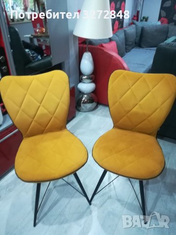 Жълти трапезни столове - 2броя, снимка 1 - Столове - 39184135