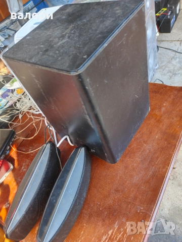 Голяма аудио система Philips със 2 колонки внос от чужбина, снимка 2 - Аудиосистеми - 52893661