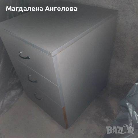 Сив шкаф, снимка 3 - Шкафове - 52075574
