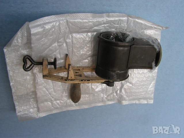  Немска ръчна дробилка за орехи от 2WW ( 1930-1940 ), снимка 16 - Антикварни и старинни предмети - 53580459