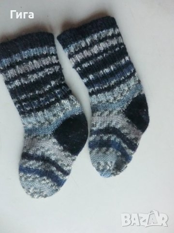 шарени плетени чорапи ходило 10, конч 12, снимка 1 - Бебешки чорапи - 39306620