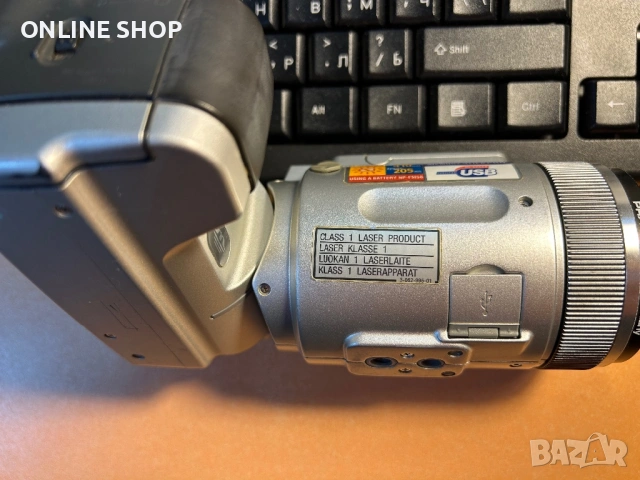 Фотоапарат Sony DSC - F717  за части, снимка 15 - Фотоапарати - 53514447