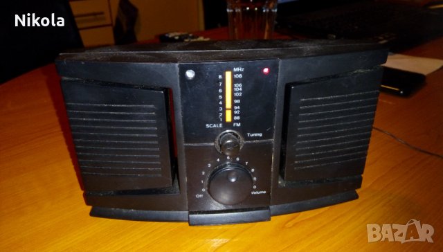 Радиоприемник черен - транзистор на FM вълни стерео