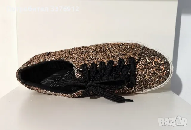 кецове на Bershka, снимка 3 - Дамски ежедневни обувки - 48353341