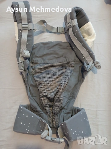 Ергономична раница KinderKraft - Huggy, звездички, снимка 2 - Кенгура и ранички - 53416163