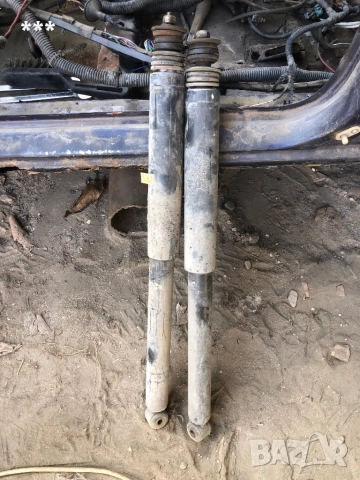 Продавам задни амортисьори от Деу Нексия 