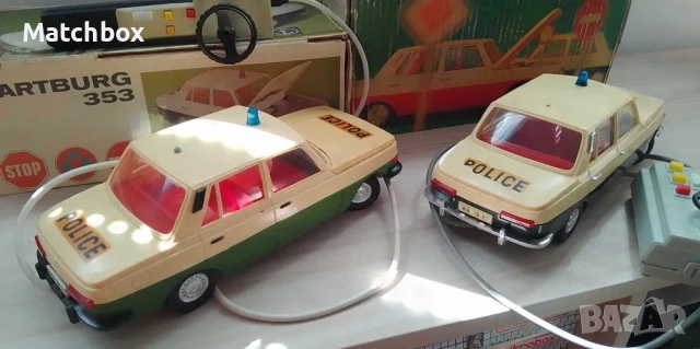 Стара играчка WARTBURG 353 DDR GDR PIKO ANKER 1/15, снимка 13 - Колекции - 50927447