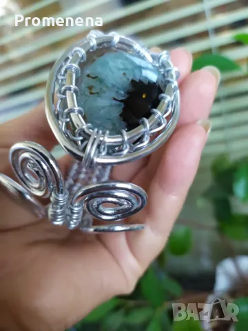 Гривни с естествени кристали, снимка 2 - Гривни - 47046344