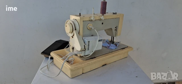 Шевна машина НОМЕР 09. Veritas. Ревизирана. Работеща с мостра на някой видове на..., снимка 3 - Шевни машини - 50890133