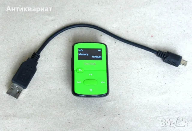 Миниатюрен плеар SanDisk Clip Jam MP3 / 8GB с microSD слот и FM радио, снимка 6 - MP3 и MP4 плеъри - 49212627