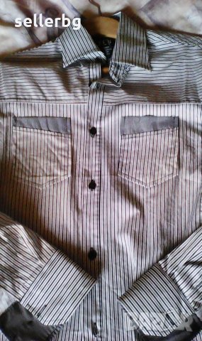 Бяла риза с вертикални черни ивици размер М, дълги ръкави, снимка 2 - Ризи - 26483412