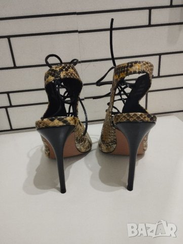 Змийски жълто-черни елегантни обувки , снимка 4 - Дамски елегантни обувки - 40309138