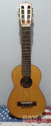 YAMAHA GL-1 китара в перфектно състояние с нови струни