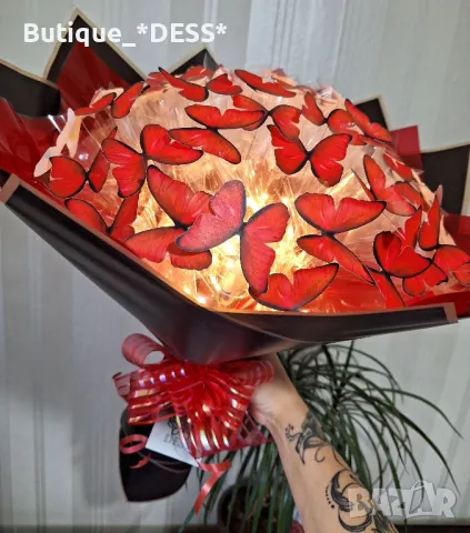 ЗАПОВЯДАЙТЕ‼️БЕЗПЛАТНА ДОСТАВКА  за поръчка на 2 букета‼️Светещи букети "DESS" 🦋, снимка 6 - Романтични подаръци - 44478462