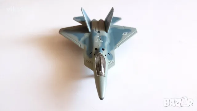 Метален Изтребител F-22 Raptor Maisto Tailwinds , снимка 7 - Колекции - 48165823