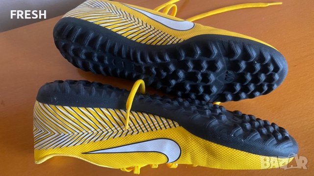 Nike Mercurial 45 номер, снимка 2 - Спортни обувки - 39528543