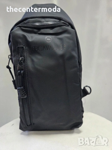 Черна чанта през рамо. , снимка 3 - Чанти - 53110857