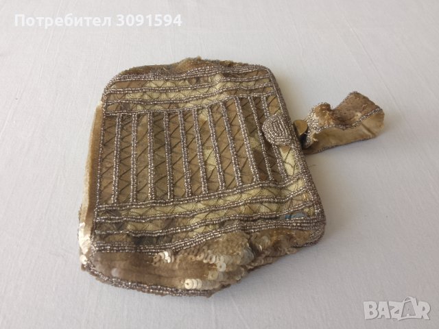 Винтидж чанта -протмоне с стъклени манйста 1920г ръчно изработена ,размери Височина 11см, ширина,16,, снимка 5 - Други ценни предмети - 40811981