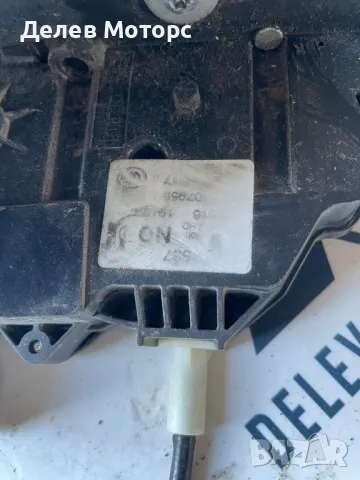 13431843 Предна лява брава, заключващ механизъм от Opel Corsa E 1.4i Automatic, 90 ph., engine B14XE, снимка 2 - Части - 49089919