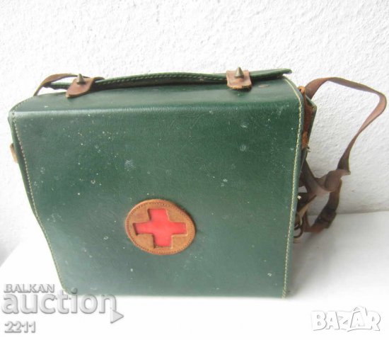  стара армейска зелена медицинска чанта червен кръст аптечка