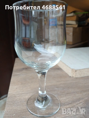 5 бр. високи чаши за вино и вода. Произход България- здраво стъкло.