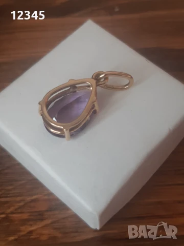 Старинна златна18к. висулка(медальон) с аметист , снимка 2 - Колиета, медальони, синджири - 50648258