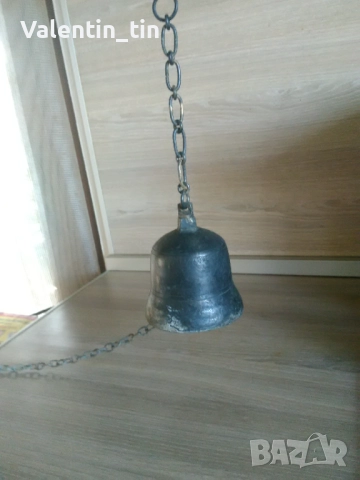 Стара масивна камбана от бронз ( месинг)