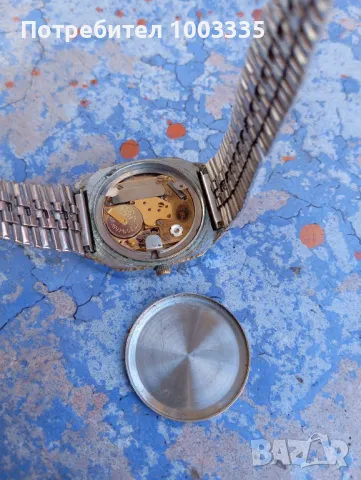 Часовник Ракета Кварц -работи , снимка 6 - Антикварни и старинни предмети - 48077306