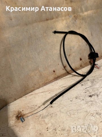 A2118800259. Жило  преден капак за Мерцедес Е-класа W211. 