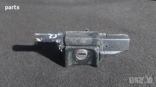 Задна Ключалка VW Голф 2 - Джета, снимка 2 - Части - 47782323