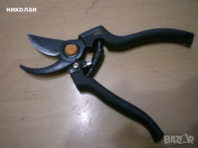 лозарска но-ца FISKARS, снимка 2 - Градинска техника - 43835382