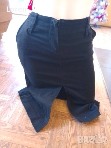 Готина черна пола с цепка отпред до коляното 