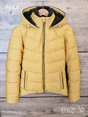 Ново дамско яке ZARA зимно горчица размер XS качулка подплата вата сако палто жълто златисто, снимка 2 - Якета - 53192740