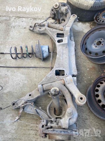 Заден мост Volvo V70., снимка 2 - Части - 43058776