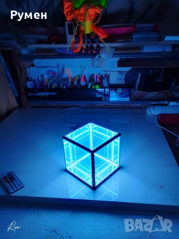 Нощна лампа лед infinity cube 