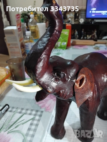 Фигура на слон покрита с естествена кожа., снимка 2 - Антикварни и старинни предмети - 53195297
