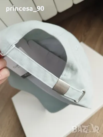 Шапка Calvin Klein , снимка 4 - Шапки - 49665513