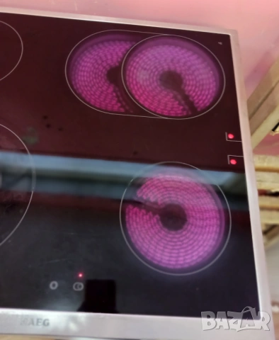 Печка за вграждане с керамичен плот AEG , снимка 12 - Печки, фурни - 52414975