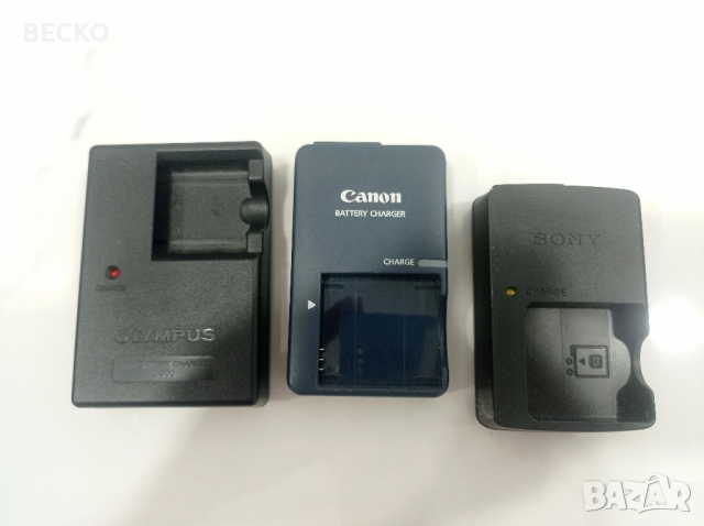 Зарядни за фотоапарти